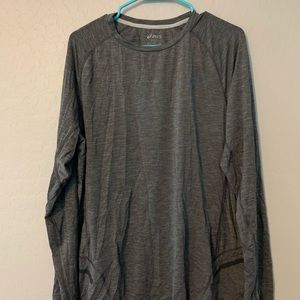 ASICS performance workout long sleeve shirt